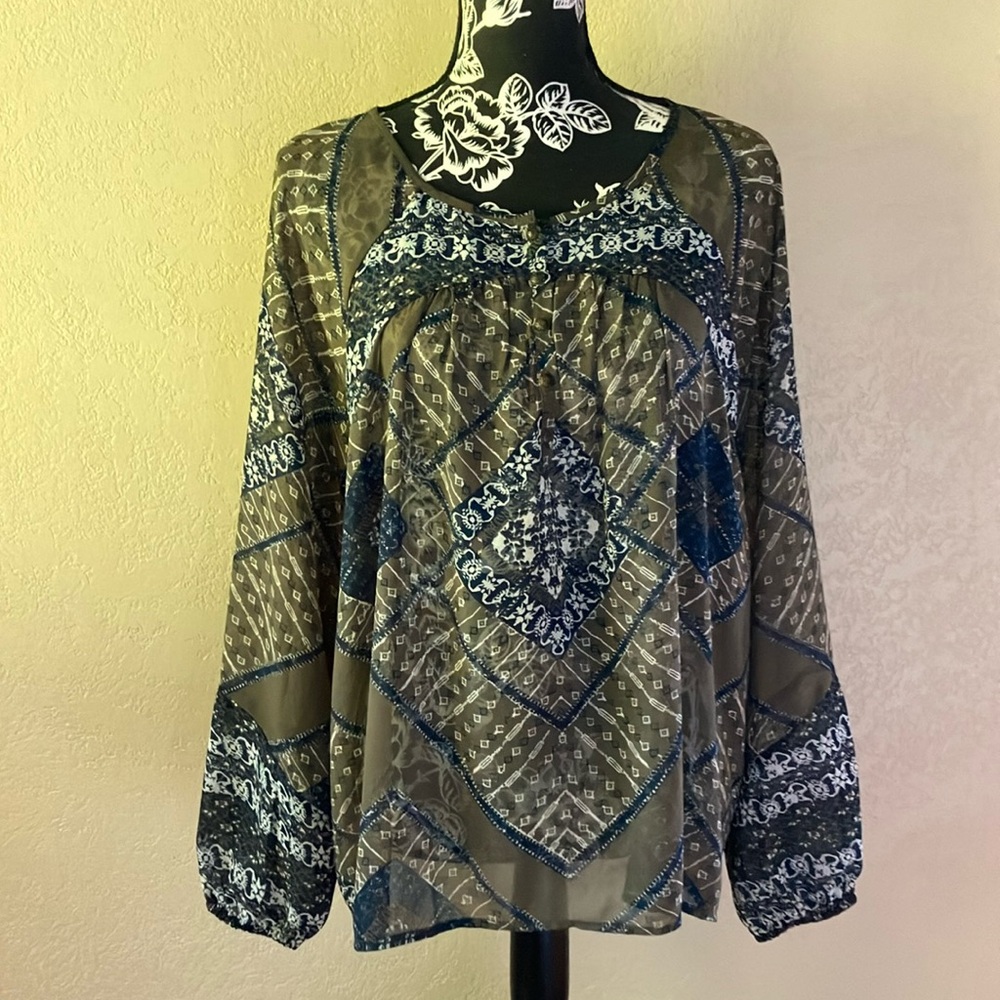 LG LUCKY BRAND NAVY, WHITE & BROWNISH-GREEN FIGURED TOP